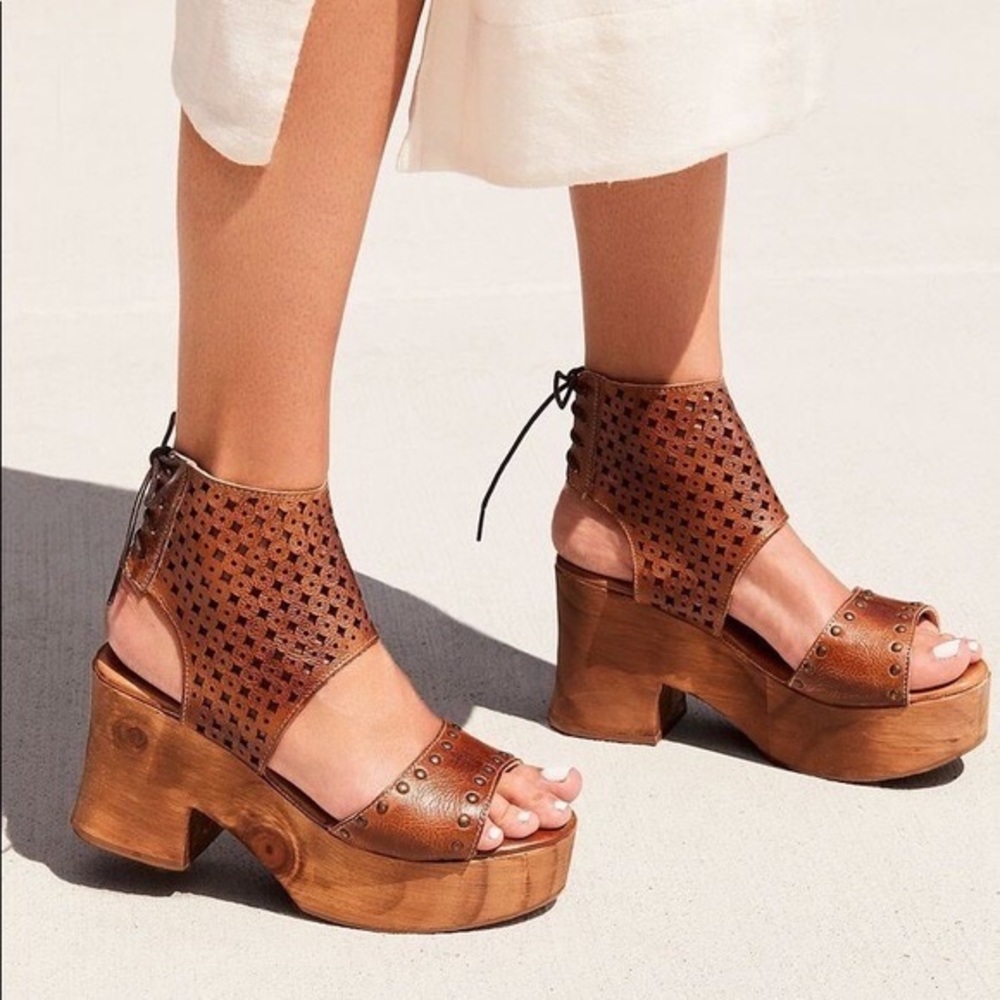 Bed Stu Mali Tan Rustic Platform Sandals